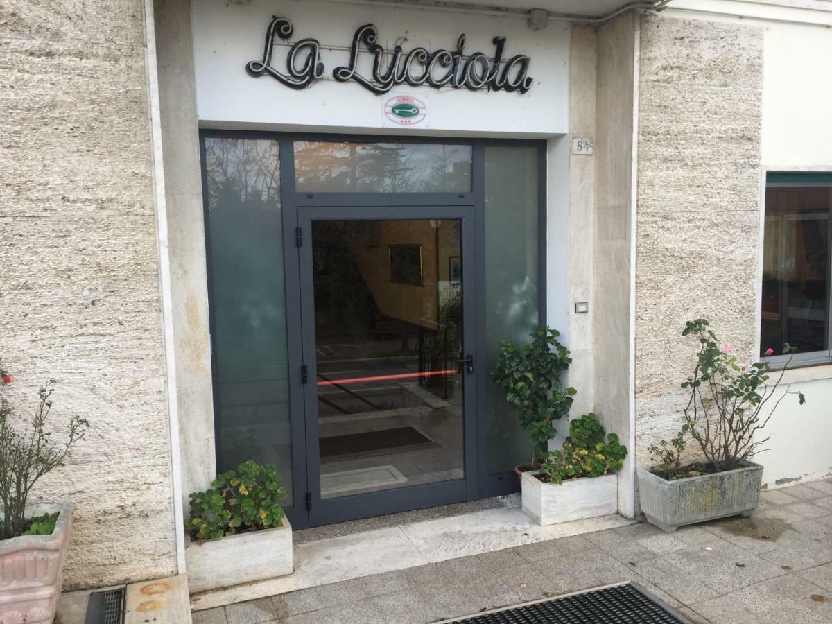 Hotel La Lucciola Chianciano Terme Exterior foto